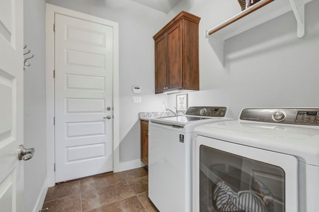 128 Tuscany WAY, Georgetown, TX 78633