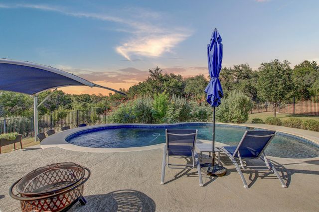 128 Tuscany WAY, Georgetown, TX 78633