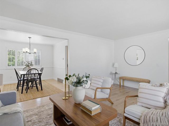5576 W Hinsdale Pl, Littleton, CO 80128