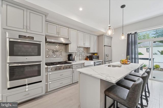 488 EVERGREEN AVE, Philadelphia, PA 19128