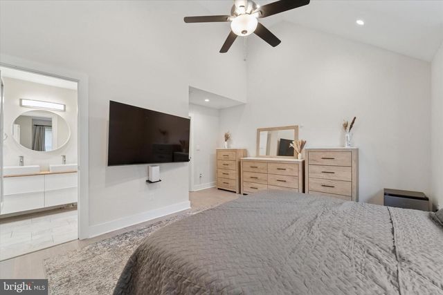 488 EVERGREEN AVE, Philadelphia, PA 19128