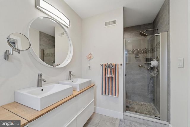 488 EVERGREEN AVE, Philadelphia, PA 19128