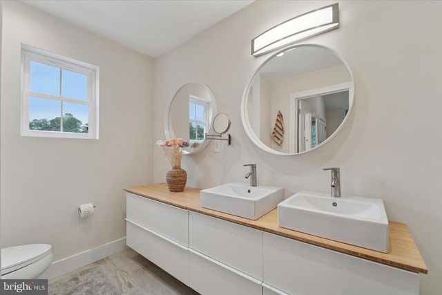 488 EVERGREEN AVE, Philadelphia, PA 19128