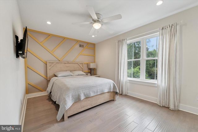 488 EVERGREEN AVE, Philadelphia, PA 19128