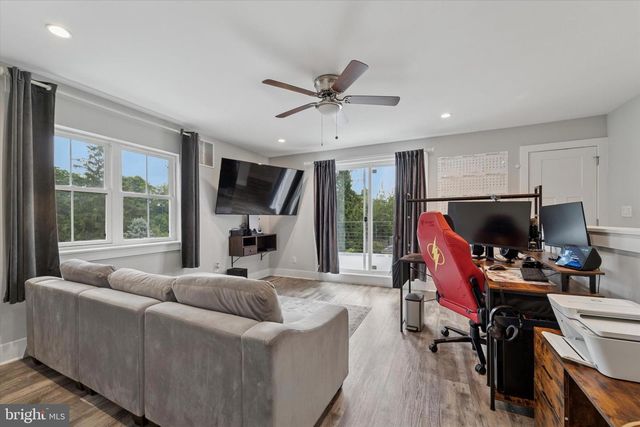 488 EVERGREEN AVE, Philadelphia, PA 19128