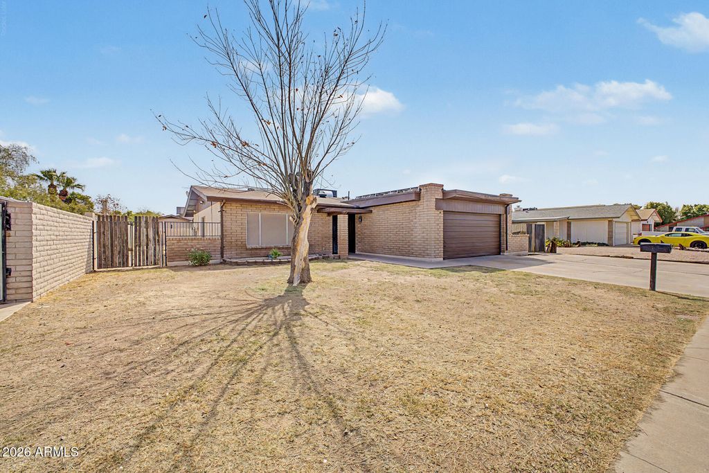 7313 N 46TH Circle, Glendale, AZ 85301 — photo 3