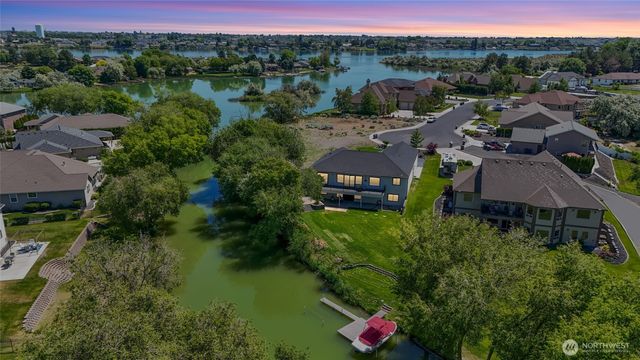 800 S Camas Pl, Moses Lake, WA 98837