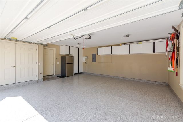 1384 Courtyard Place, Dayton, OH 45458