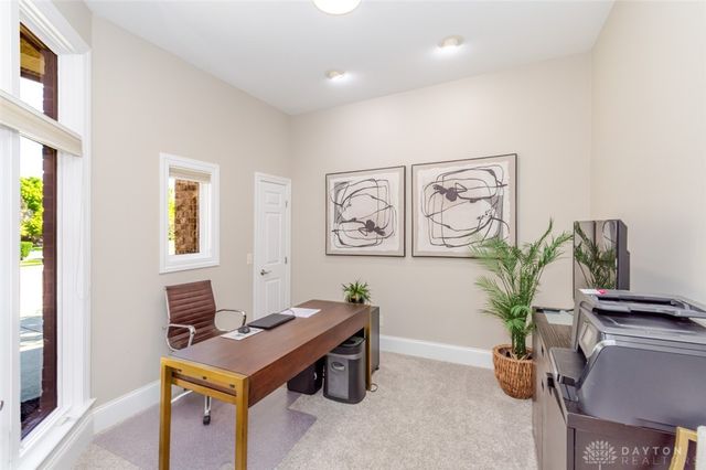 1384 Courtyard Place, Dayton, OH 45458