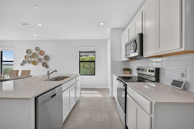 6492 SILVERSTAR DRIVE, Sarasota, FL 34240