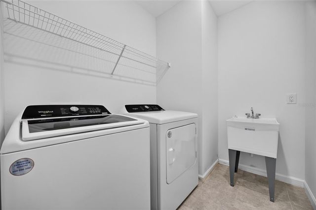 6492 SILVERSTAR DRIVE, Sarasota, FL 34240