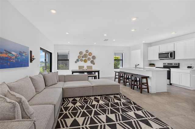6492 SILVERSTAR DRIVE, Sarasota, FL 34240