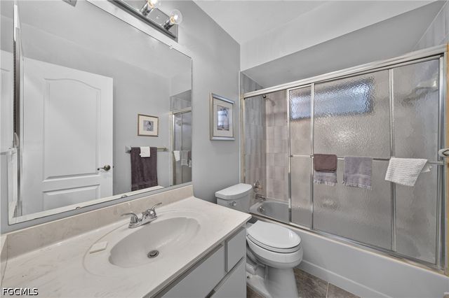419 Mohawk PKWY, Cape Coral, FL 33914