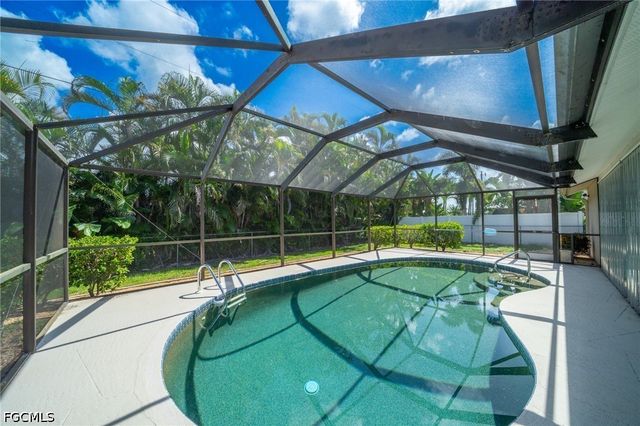 419 Mohawk PKWY, Cape Coral, FL 33914