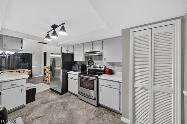 419 Mohawk PKWY, Cape Coral, FL 33914