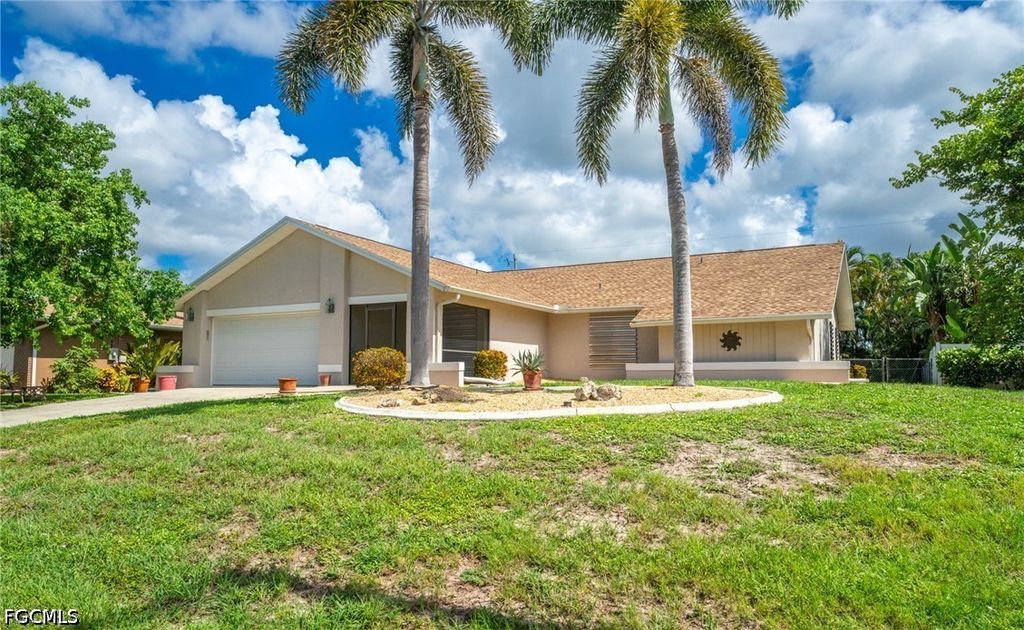 419 Mohawk PKWY, Cape Coral, FL 33914