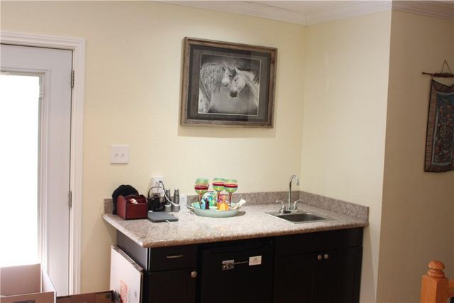 200 N Kings Canyon DR, Cedar Park, TX 78613