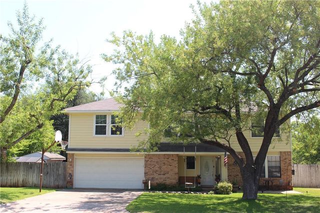 200 N Kings Canyon DR, Cedar Park, TX 78613