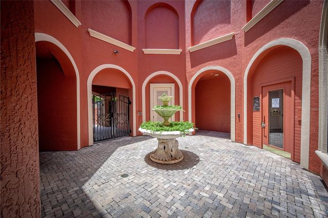 2713 VIA MURANO 219, Clearwater, FL 33764