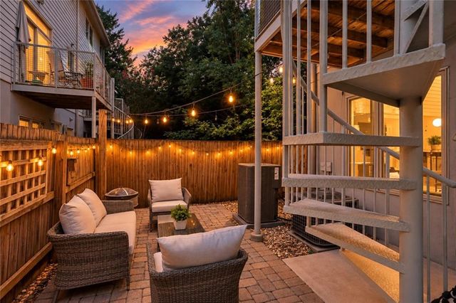 1357 Stirling Circle NW, Atlanta, GA 30318