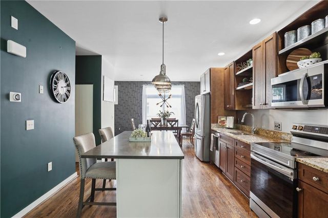 1357 Stirling Circle NW, Atlanta, GA 30318