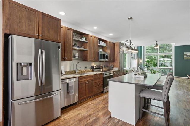 1357 Stirling Circle NW, Atlanta, GA 30318