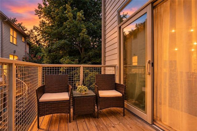 1357 Stirling Circle NW, Atlanta, GA 30318