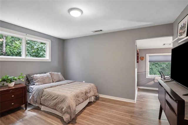 1357 Stirling Circle NW, Atlanta, GA 30318