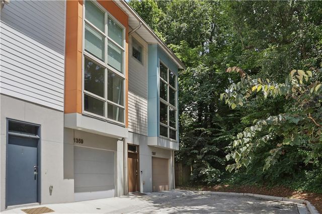 1357 Stirling Circle NW, Atlanta, GA 30318