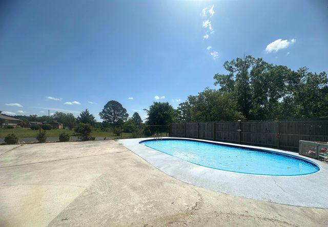 104 Rainbow Lane, Hot Springs, AR 71913