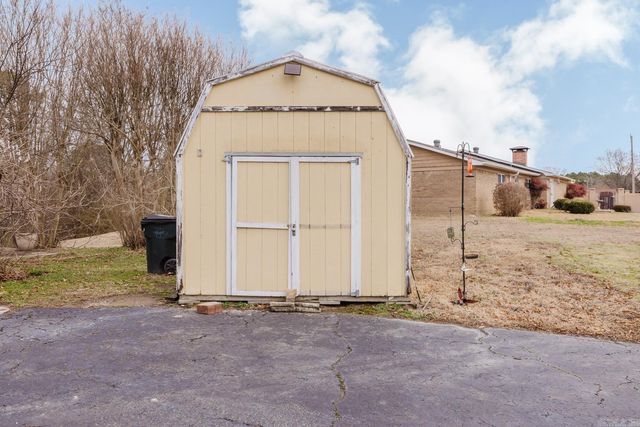 104 Rainbow Lane, Hot Springs, AR 71913