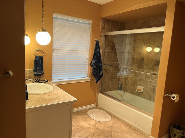 2801 Rix Street, Commerce, TX 75428