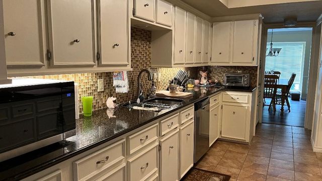 2801 Rix Street, Commerce, TX 75428