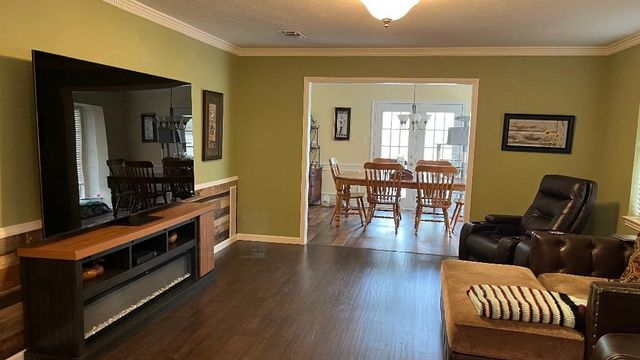 2801 Rix Street, Commerce, TX 75428