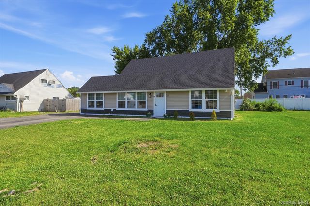 22 Jumping Brook Lane, Kingston, NY 12401