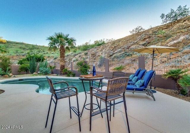 16848 S 13TH Place, Phoenix, AZ 85048