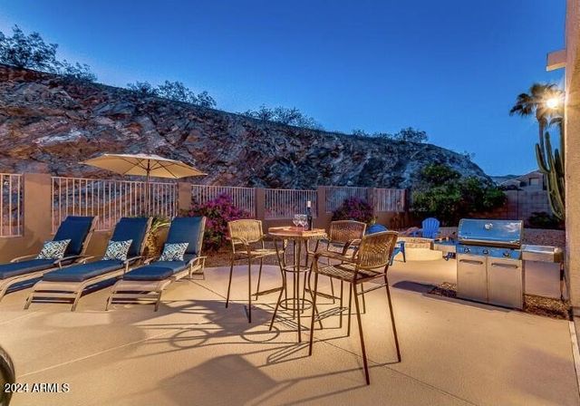 16848 S 13TH Place, Phoenix, AZ 85048