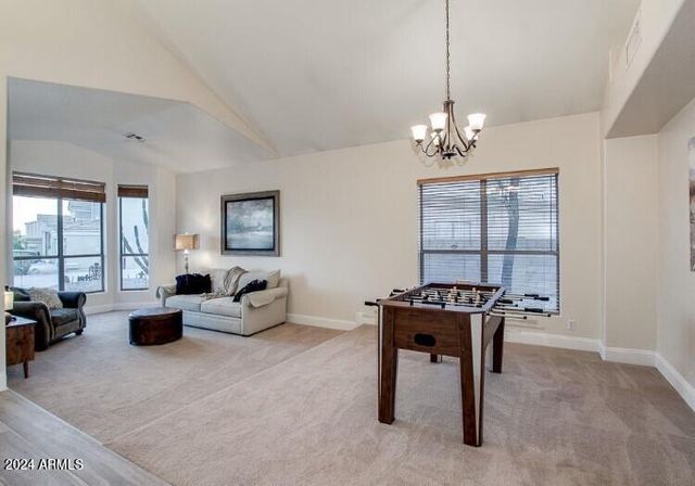 16848 S 13TH Place, Phoenix, AZ 85048