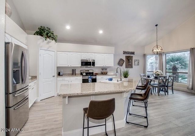 16848 S 13TH Place, Phoenix, AZ 85048