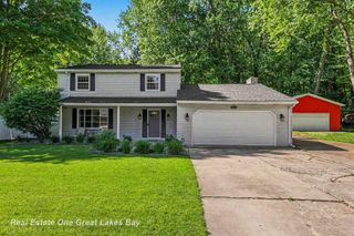 12119 Sanders Drive, Tittabawassee Twp, MI 48623