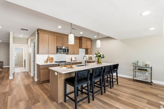 796 E RIDGE VIEW DR, Salem, UT 84653