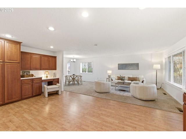 1639 Ne 150TH Ave, Portland, OR 97230