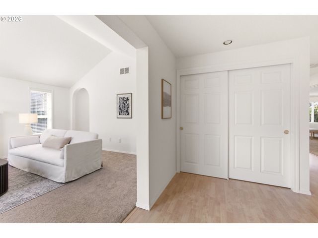 1639 Ne 150TH Ave, Portland, OR 97230