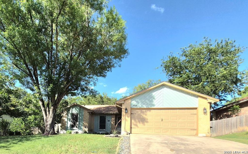 4908 TIMBER TRACE ST, San Antonio, TX 78250