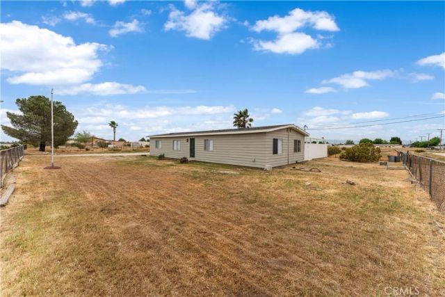 1992 Hillcrest Avenue, Rosamond, CA 93560
