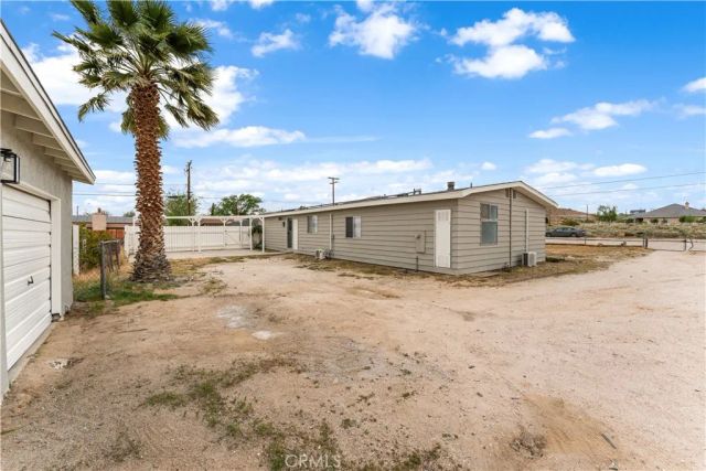 1992 Hillcrest Avenue, Rosamond, CA 93560