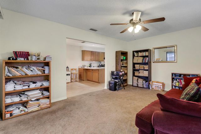 464 NW Ravenswood Lane, Port St. Lucie, FL 34983