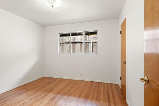 1410 Sherwood Ave, Sacramento, CA 95822
