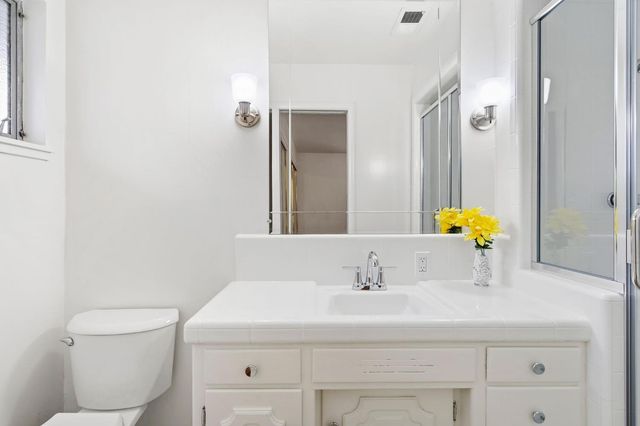 1410 Sherwood Ave, Sacramento, CA 95822