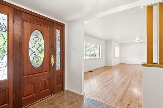1410 Sherwood Ave, Sacramento, CA 95822